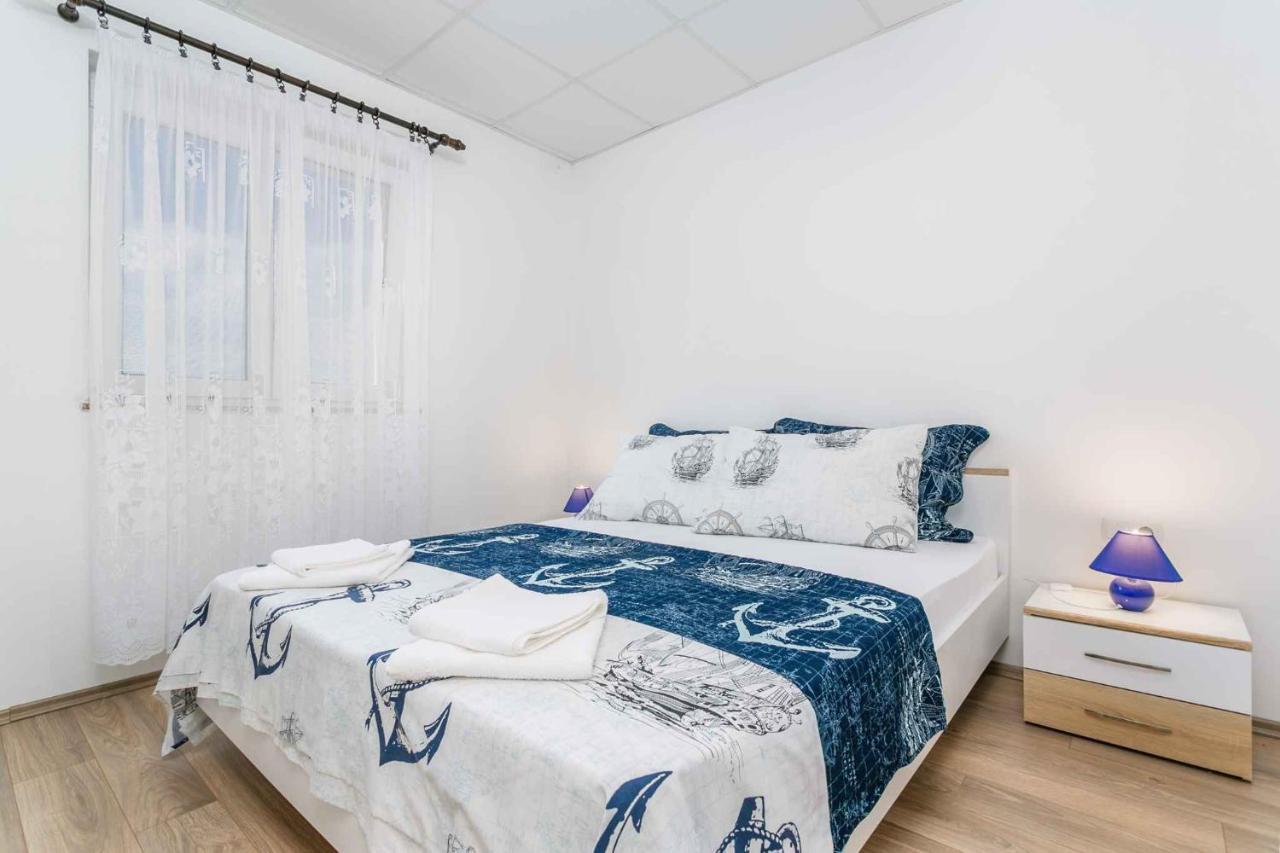 Apartments In Cizici/Insel Krk 31083 מראה חיצוני תמונה